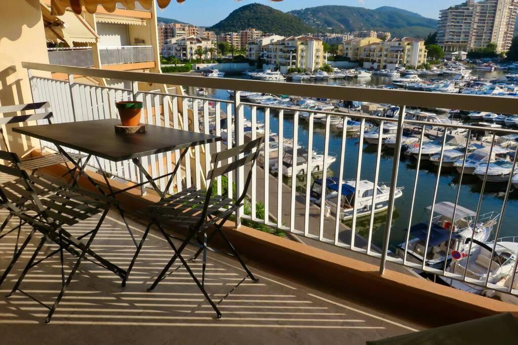 Appartement Lumineux 6 Places Avec Vue Sur Marina Mandelieu Exteriér fotografie
