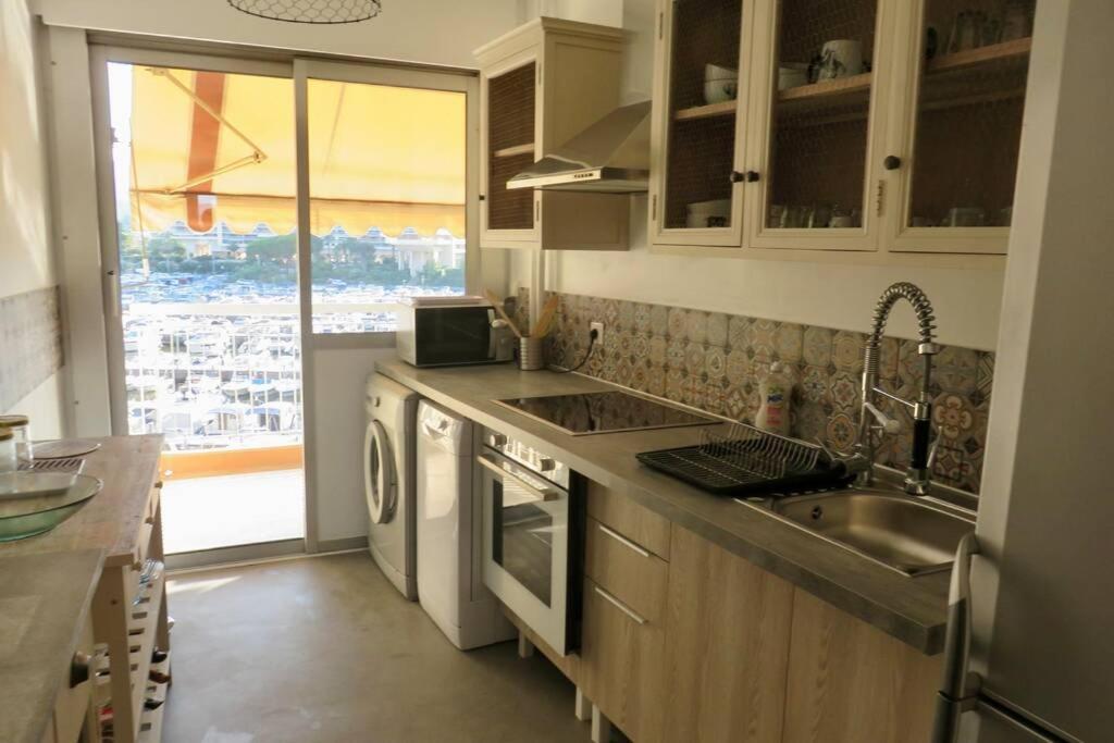 Appartement Lumineux 6 Places Avec Vue Sur Marina Mandelieu Exteriér fotografie